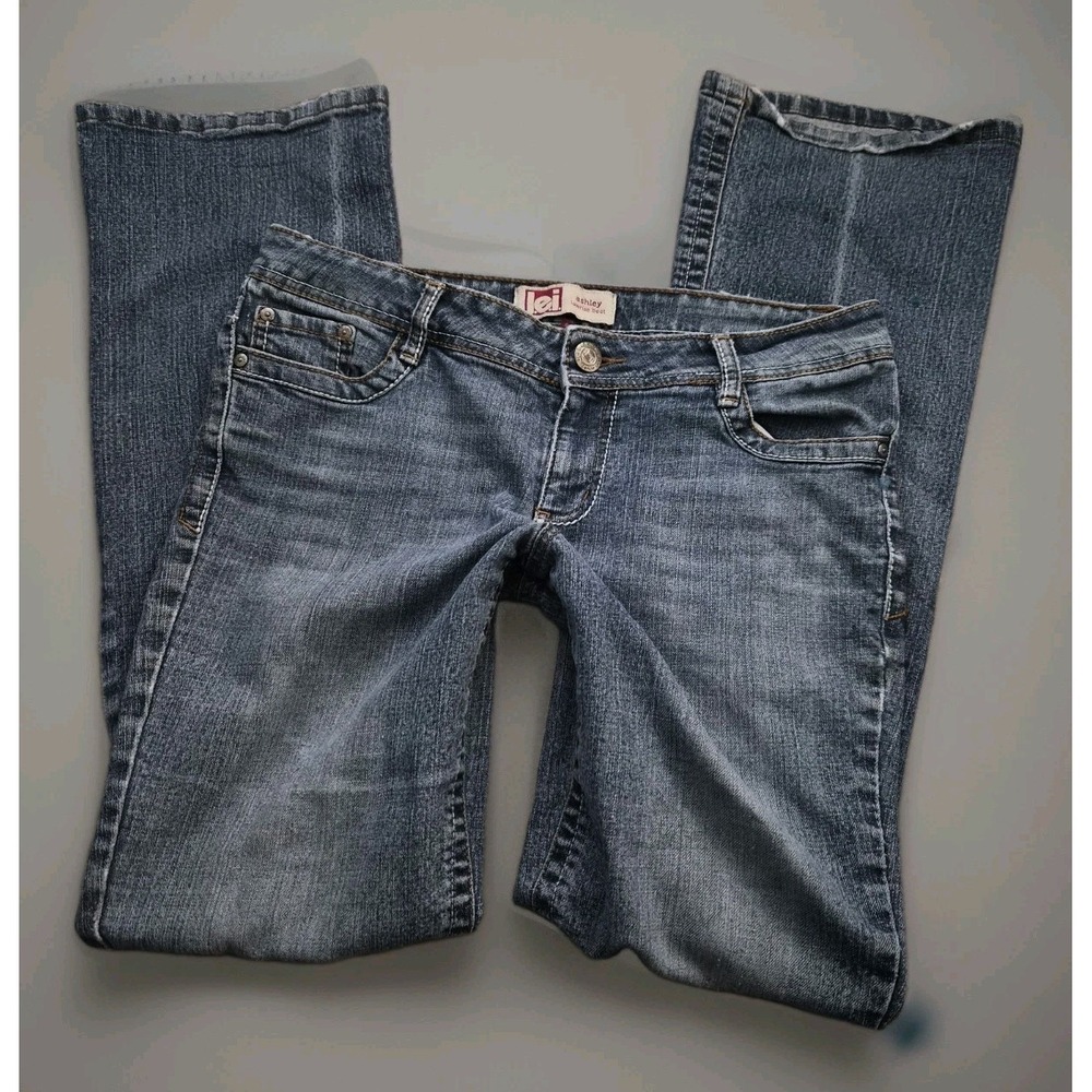 Y2k Lei Ashley Lowrise Boot Women's Size 11 Distressed Flare Jeans Embroidered